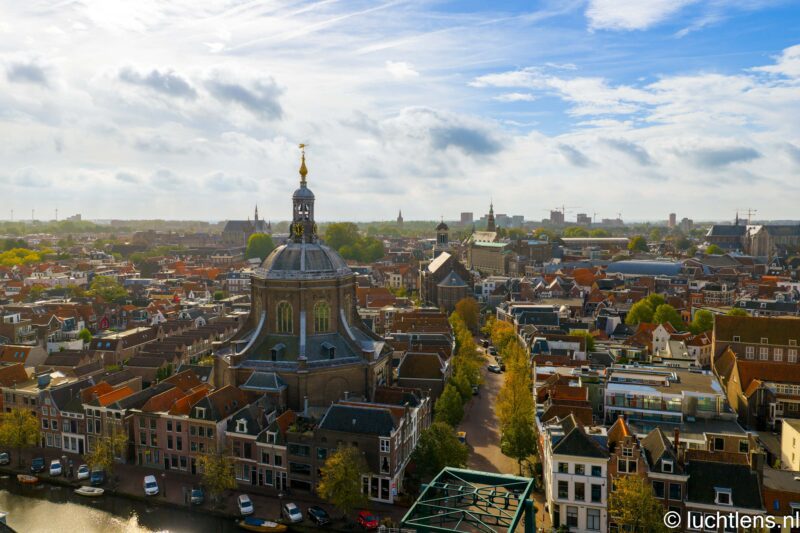 De Marekerk: Een Baken in het Leidse Stadslandschap
