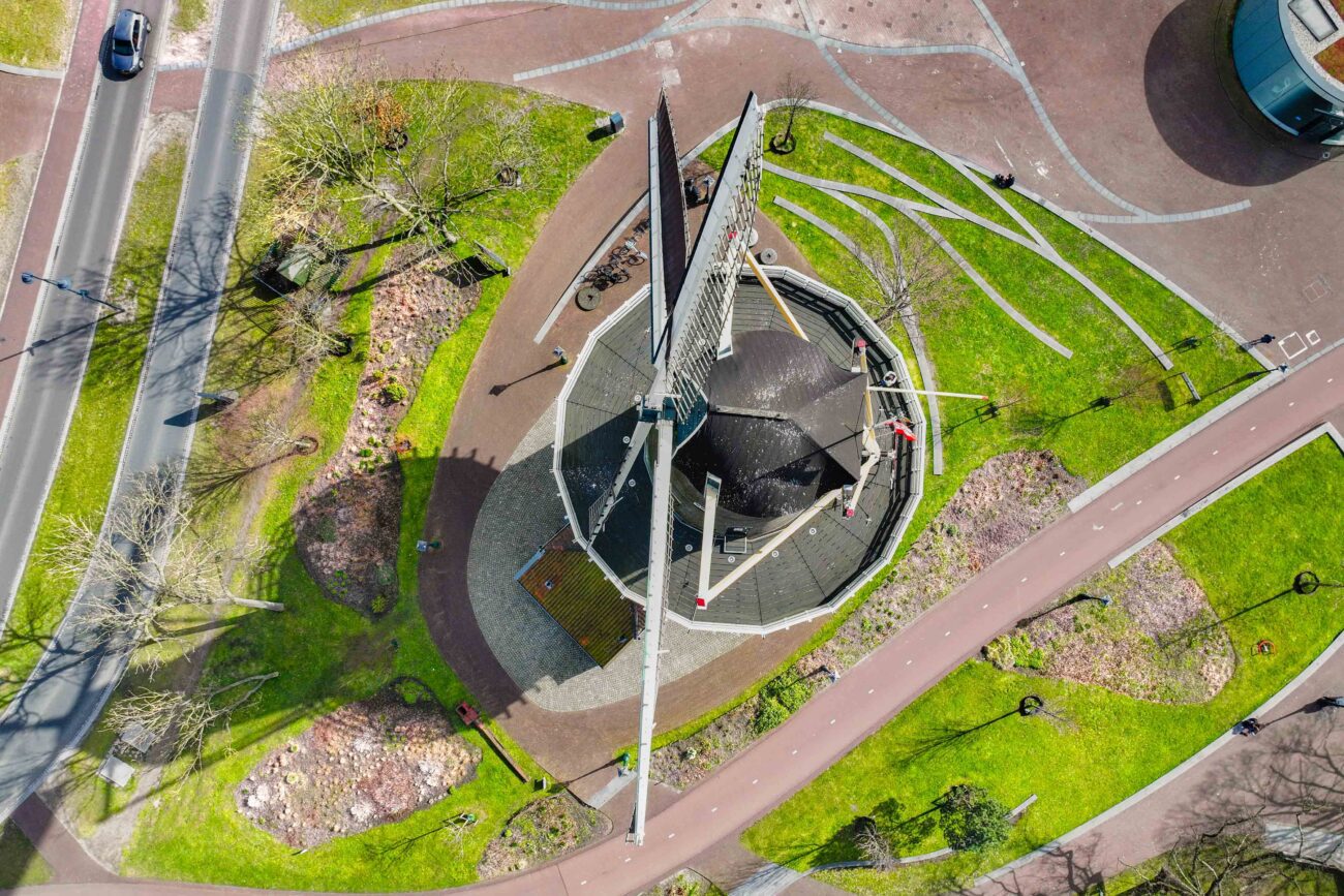 Molen De Valk: Een Leids Icoon in Vogelvlucht